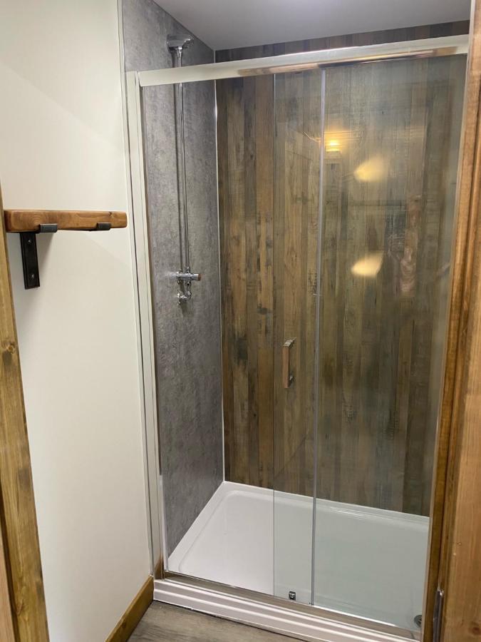 Ben Nevis Inn Rooms Fort William Esterno foto