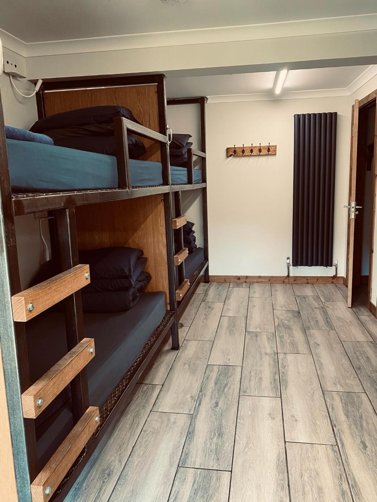 Ben Nevis Inn Rooms Fort William Esterno foto