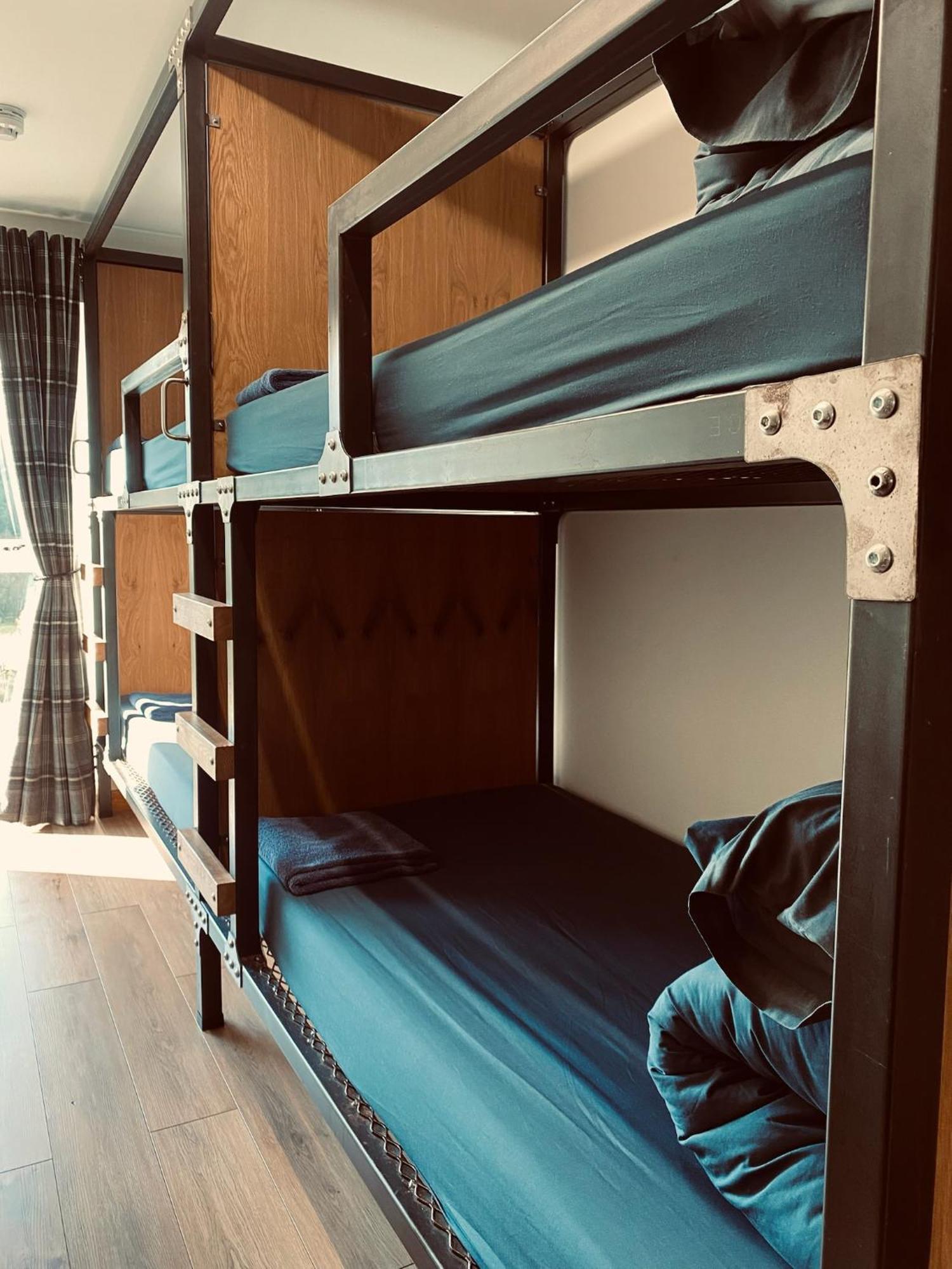 Ben Nevis Inn Rooms Fort William Esterno foto